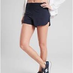 Like new Woman’s size xs black athleta shorts (run free)